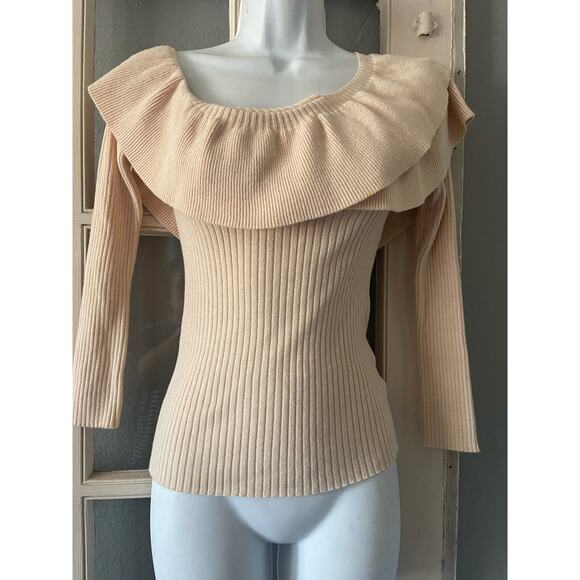 Tularosa Cut Out Sweater‎ - Picture 6 of 9